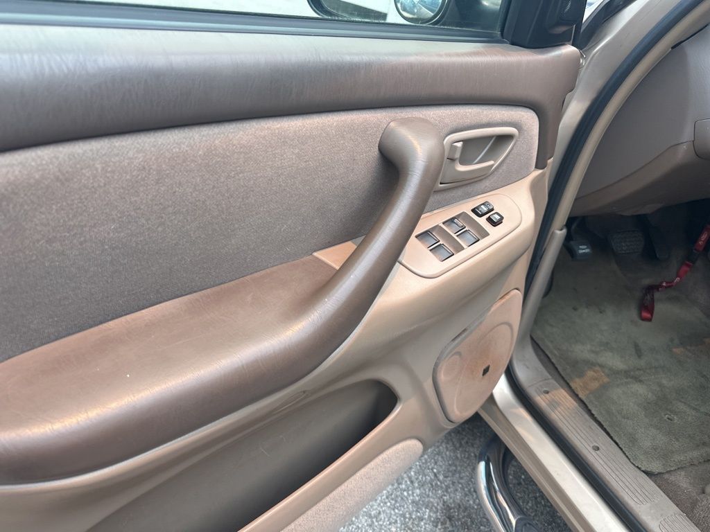 2004 Toyota Tundra SR5