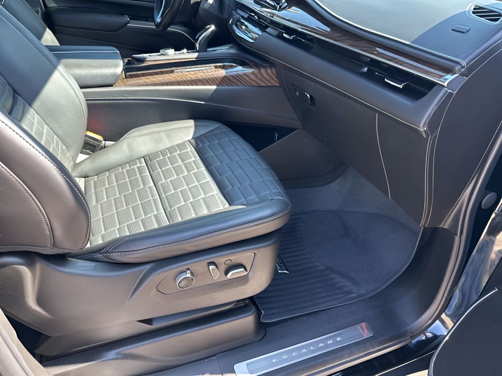 Used Car 2023 Cadillac Escalade  Sport Platinum For Sale Under $80,000 In Austin, Texas