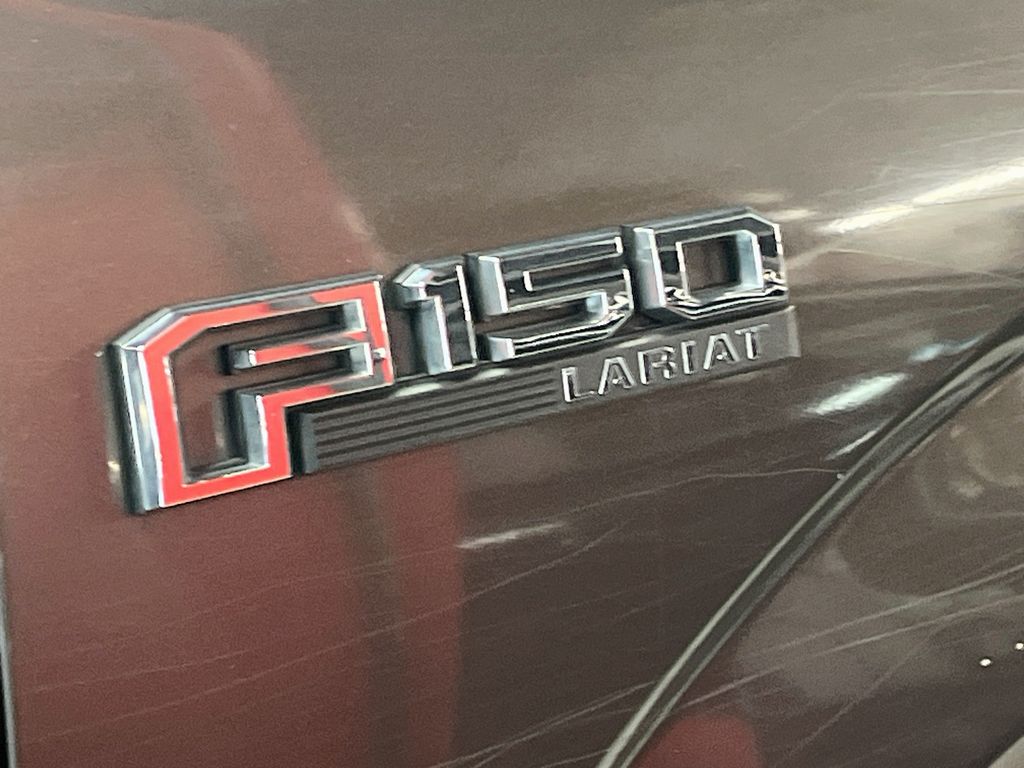 Used 2015 Caribou Metallic Ford Lariat image 32