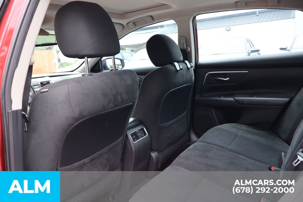 Used 2015 Red Nissan 2.5 SV image 18