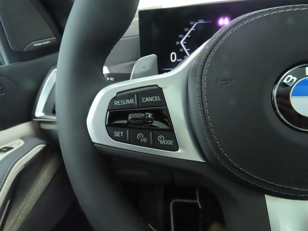 Thumbnail: 2026 BMW X7 - 11