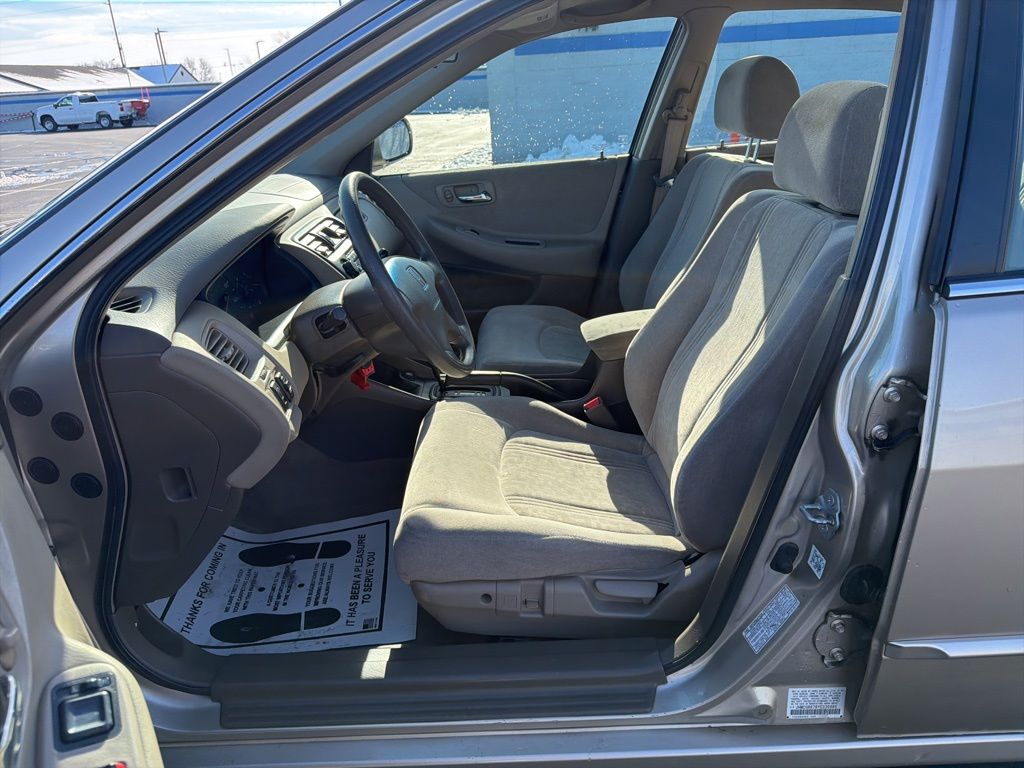 Thumbnail: 2000 Honda Accord - 17