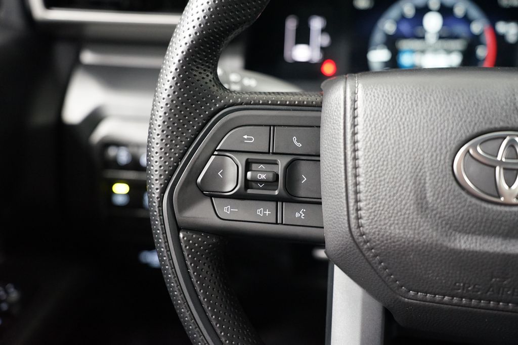 2025 Toyota Tacoma SR 14