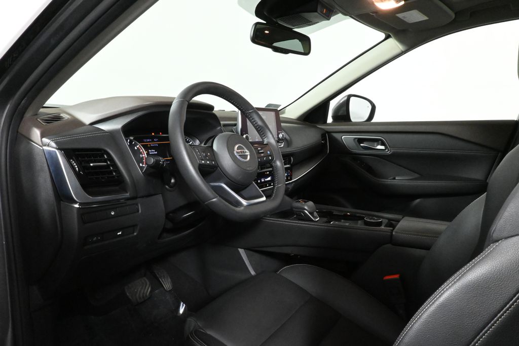 Thumbnail: 2021 Nissan Rogue - 14