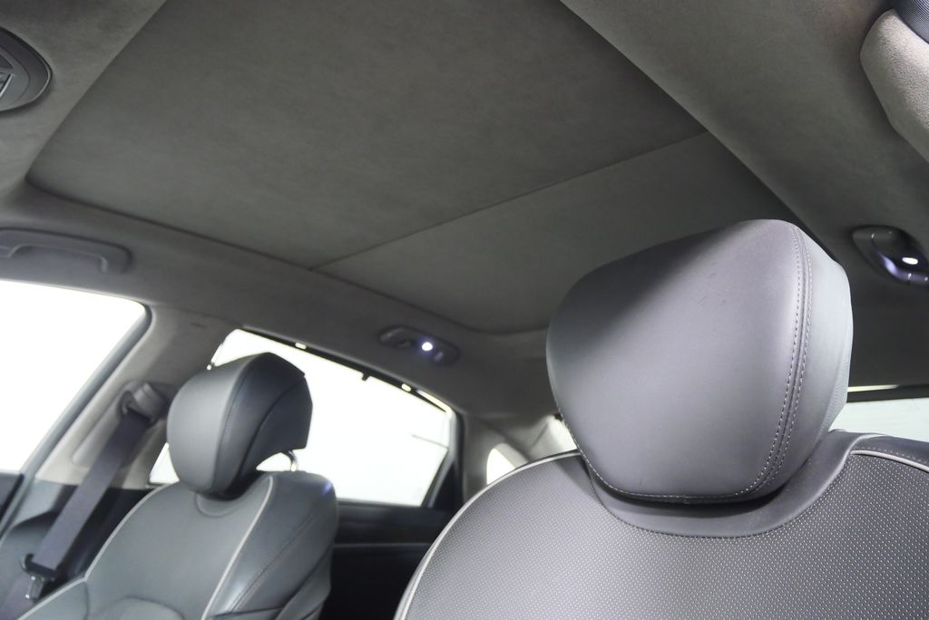 Thumbnail: 2019 Genesis G80 - 12