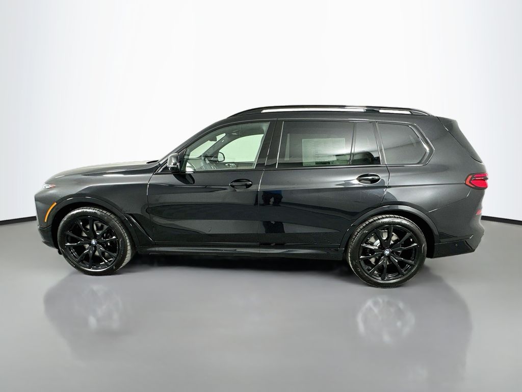 Thumbnail: 2027 BMW X7 - 8