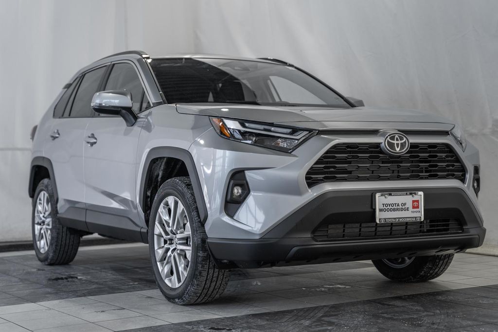 2025 Toyota RAV4 XLE Premium AWD