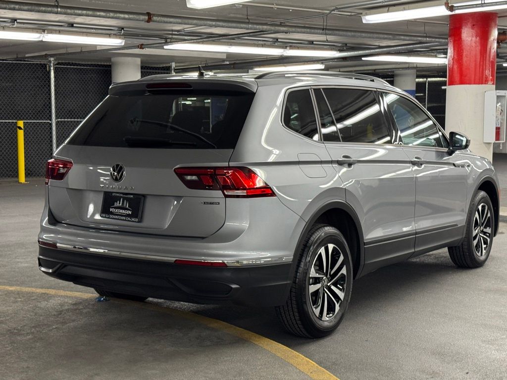 2022 Volkswagen Tiguan 2.0T S 5