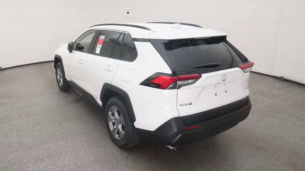 Thumbnail: 2025 Toyota RAV4 - 18