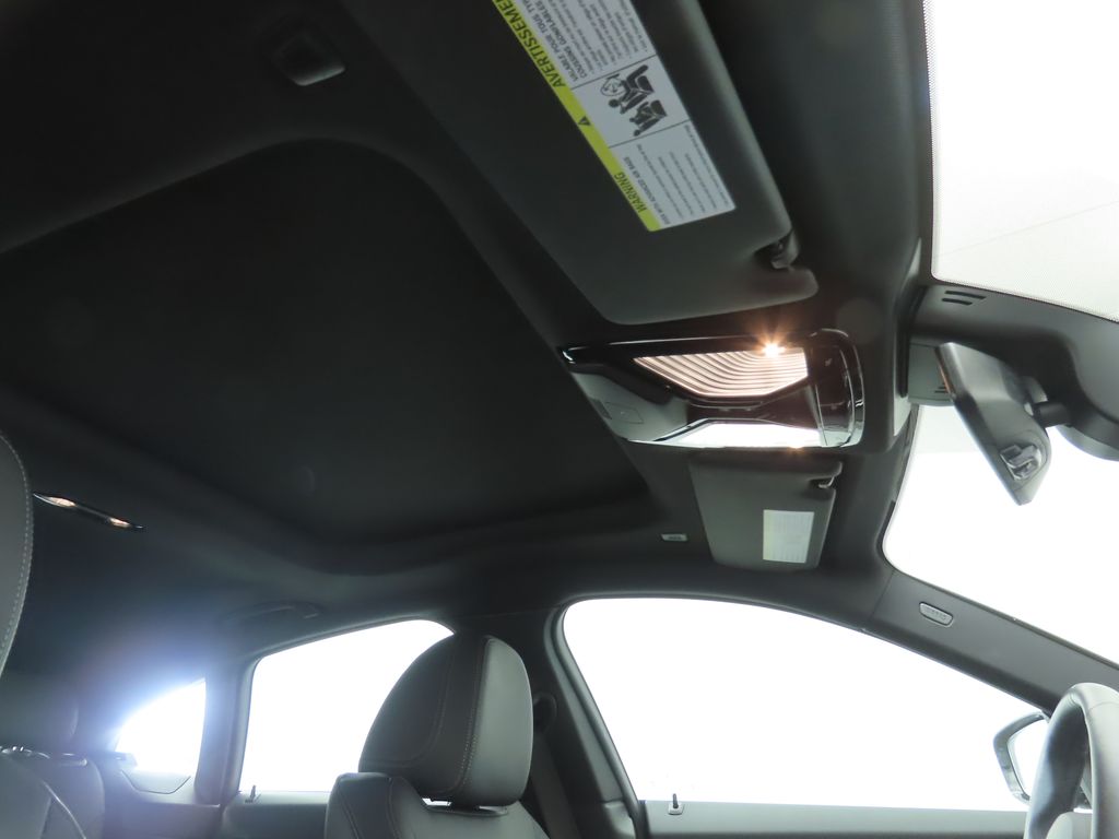 Thumbnail: 2025 BMW 4 Series - 18