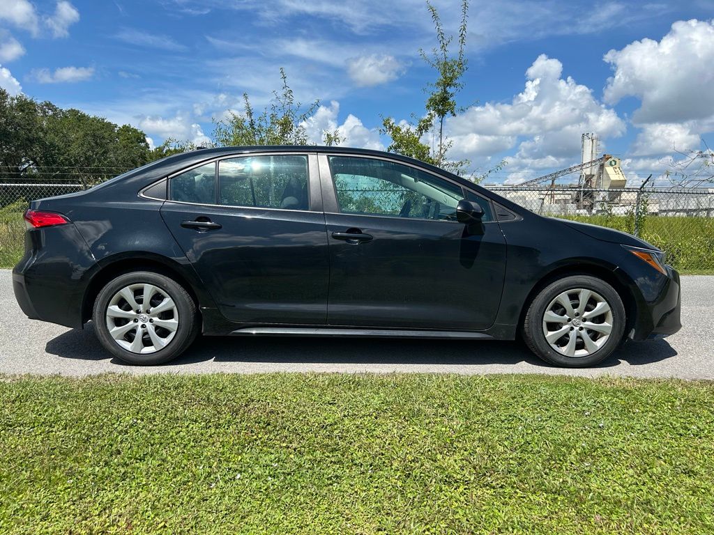 Thumbnail: 2022 Toyota Corolla - 6