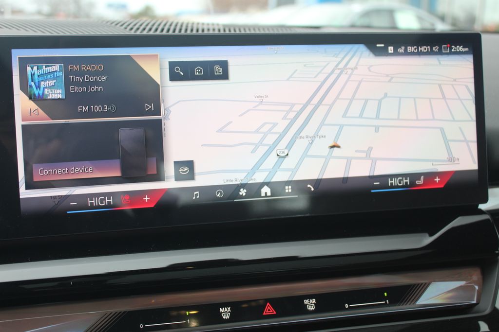 2026 BMW 5 Series 550e - Photo 16