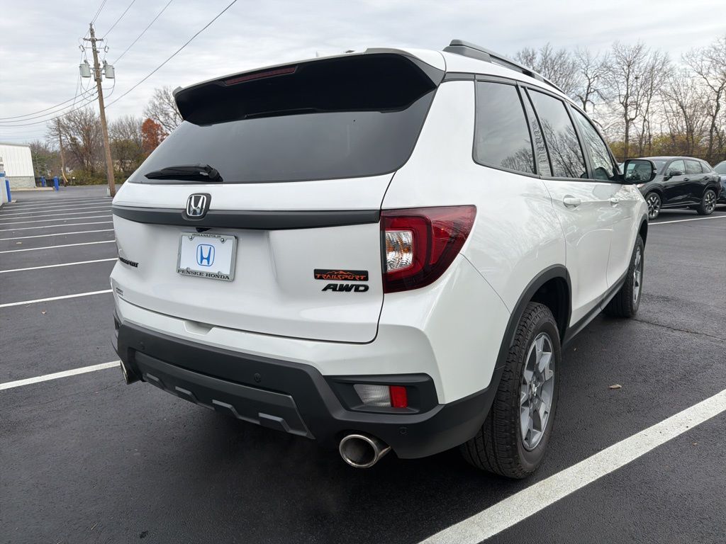 Thumbnail: 2023 Honda Passport - 5