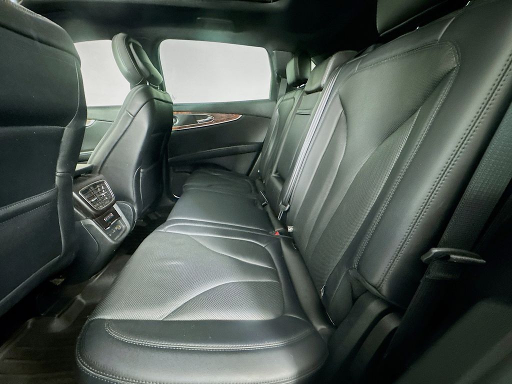 Used Car 2020 Lincoln Nautilus  Reserve For Sale Under $25,000 In Austin, Texas