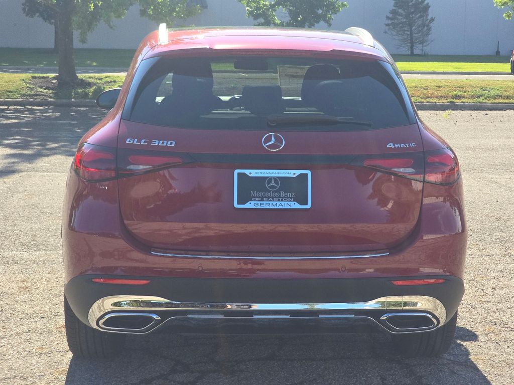 New 2026 Red Mercedes-Benz GLC 300 image 16