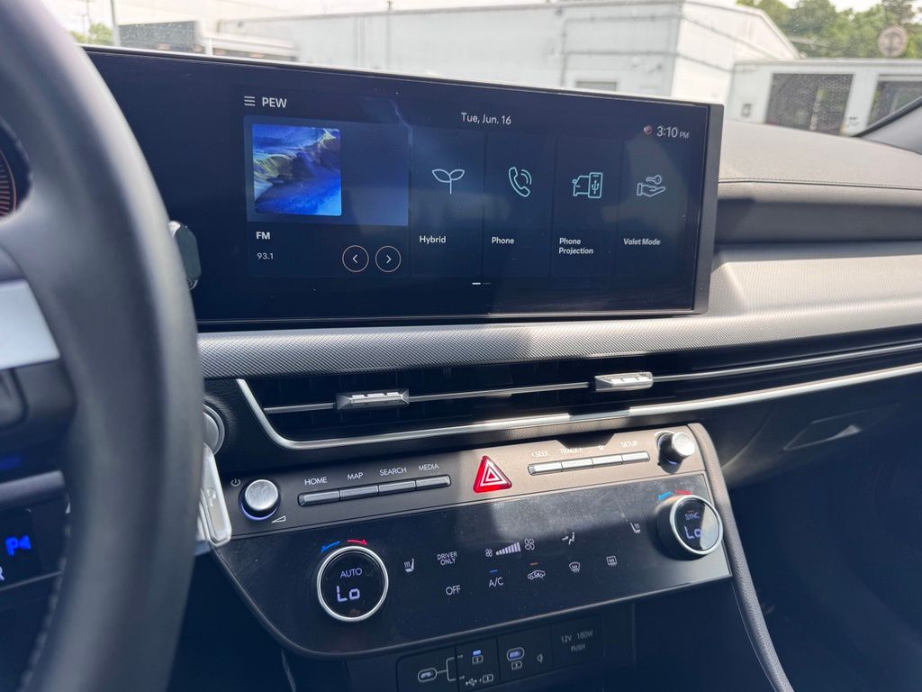 HyundaiSonata Hybrid30