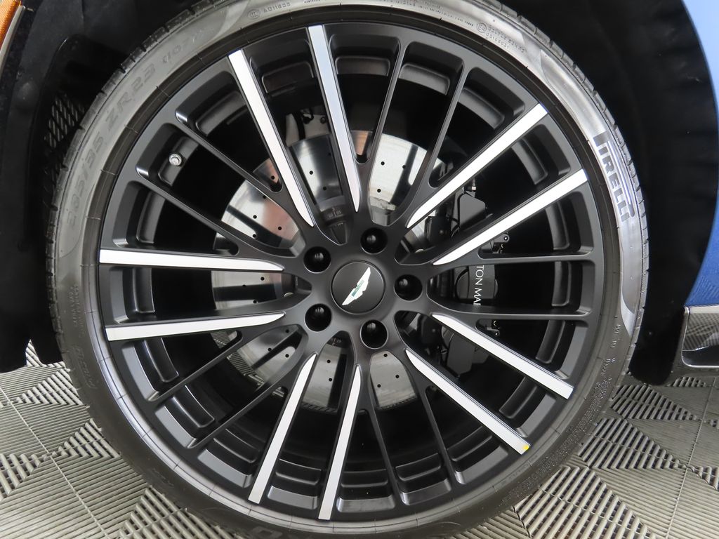 Thumbnail: 2023 Aston Martin DBX - 29