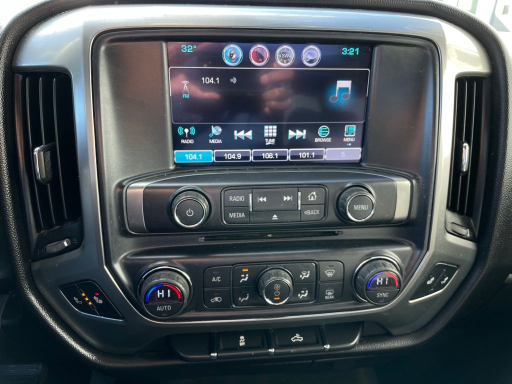 Thumbnail: 2016 Chevrolet Silverado 1500 - 18