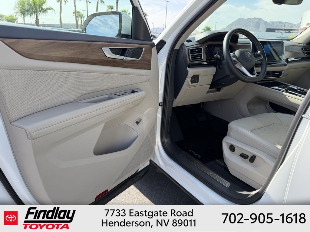 Used 2024 Volkswagen Atlas SUV
