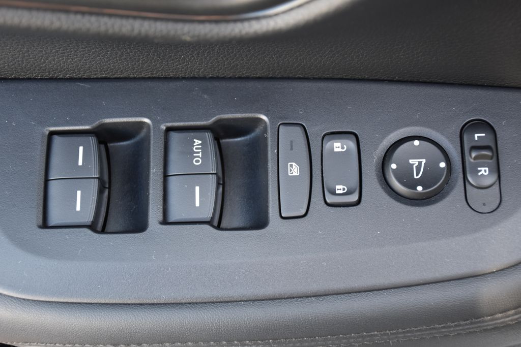 Thumbnail: 2023 Honda HR-V - 16