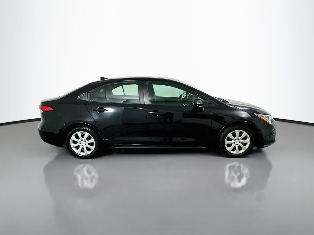 Thumbnail: 2024 Toyota Corolla - 4