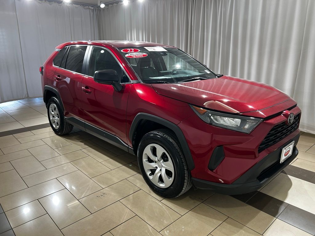 2022 Toyota RAV4 LE 7