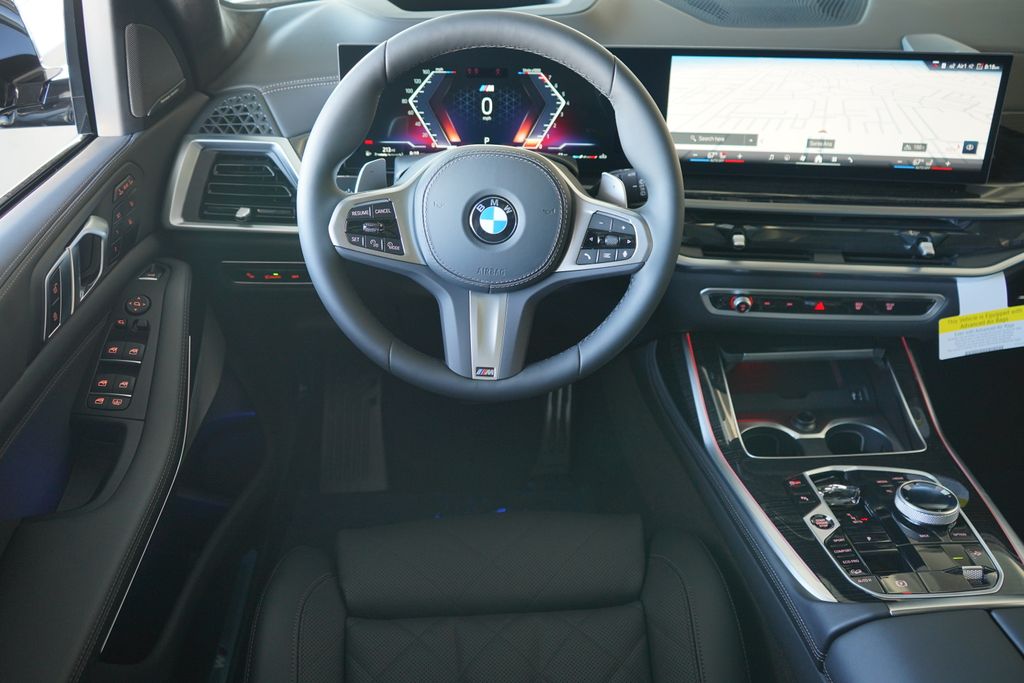 Thumbnail: 2026 BMW X7 - 16