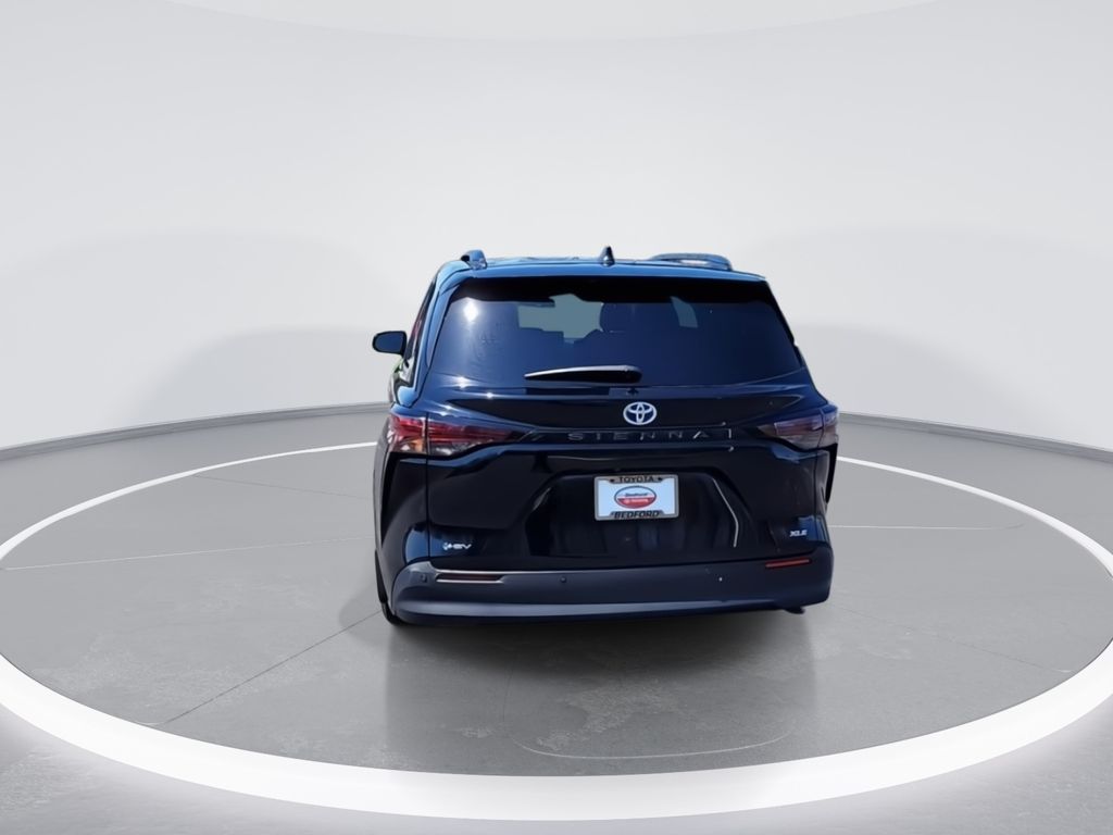 2025 Toyota Sienna XLE 7