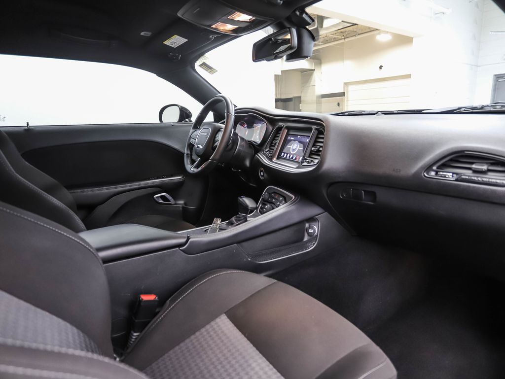 2022 Dodge Challenger GT 23