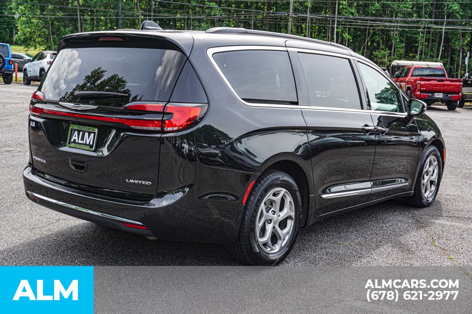 2023 Chrysler Pacifica Limited photo 4