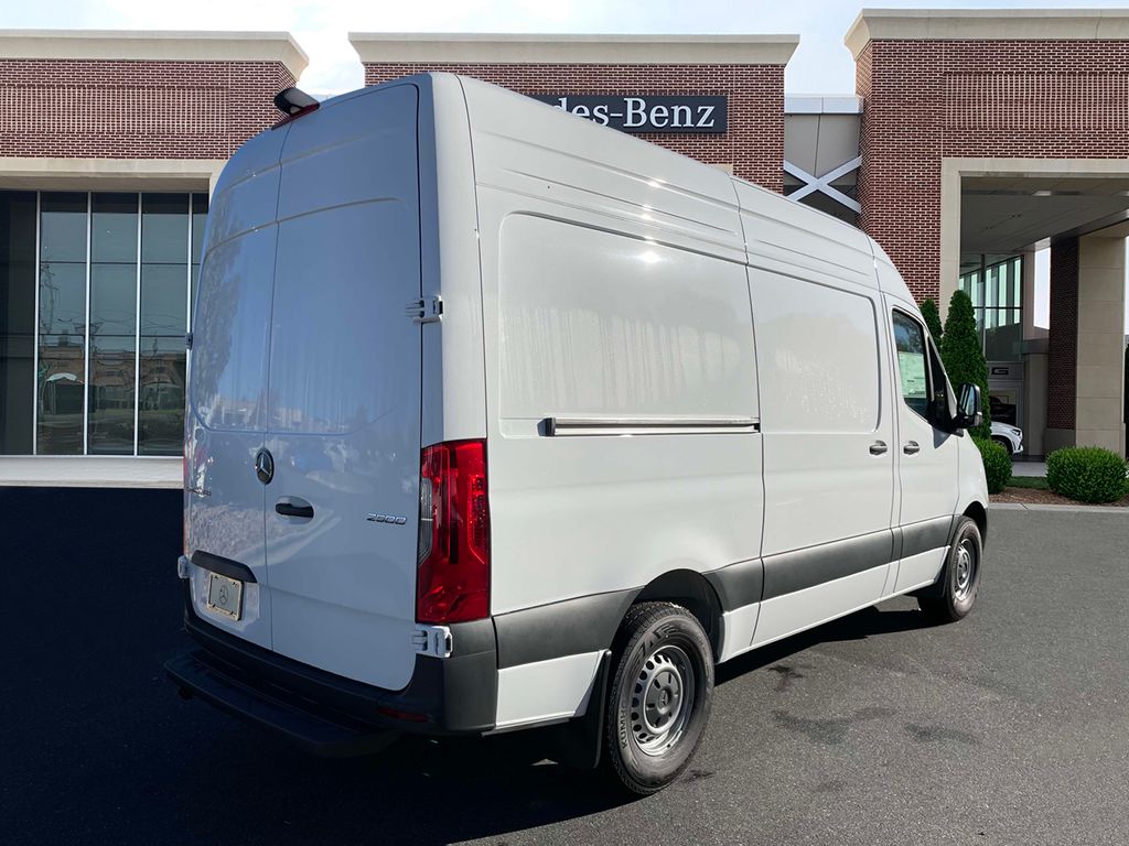 2024 Mercedes-Benz Sprinter 2500 5