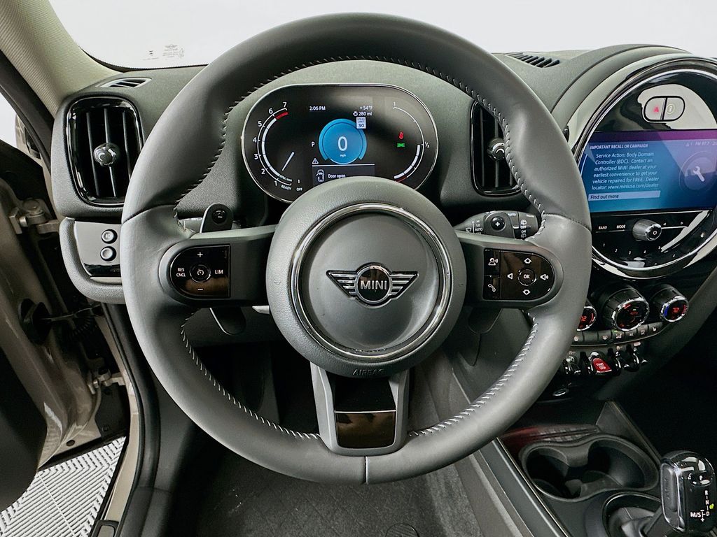 2024 MINI Cooper Countryman Signature 11