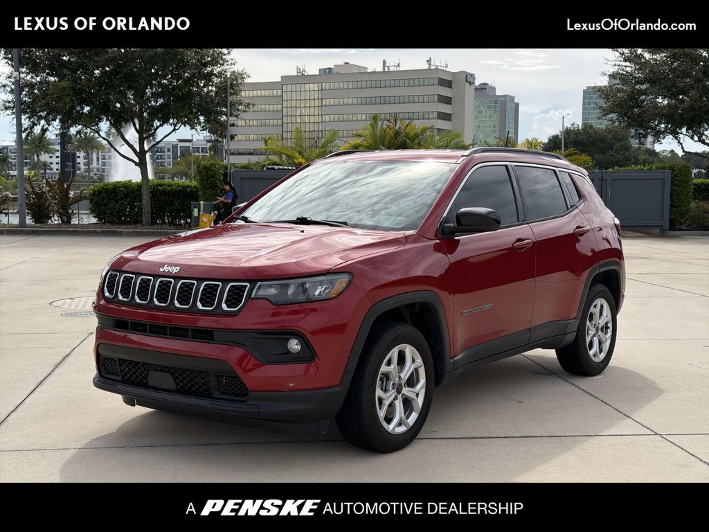 2025 Jeep Compass Latitude 4WD   