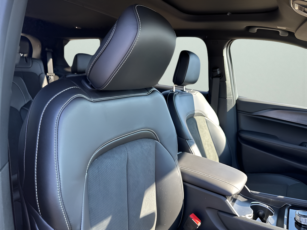 New Car 2025 Jeep Grand Cherokee L  For Sale Under $50,000 In Austin, Texas