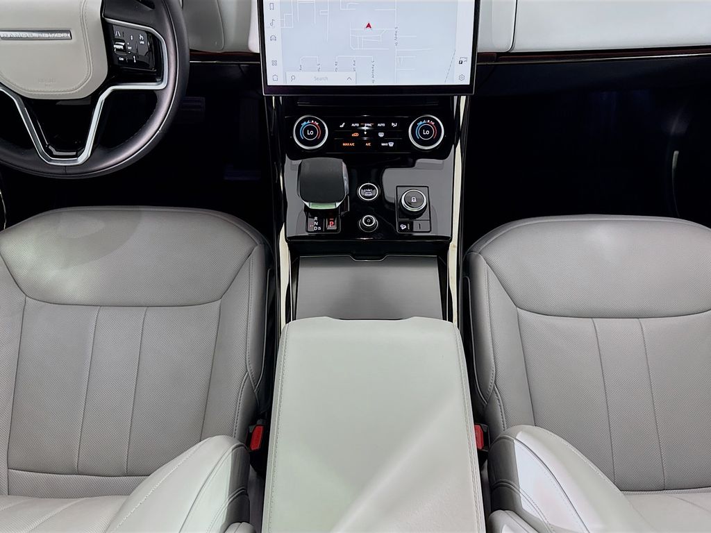 Thumbnail: 2023 Land Rover Range Rover Sport - 17