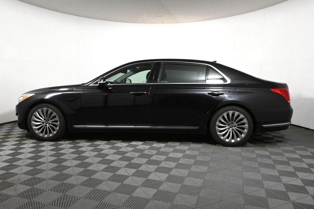 Thumbnail: 2018 Genesis G90 - 2