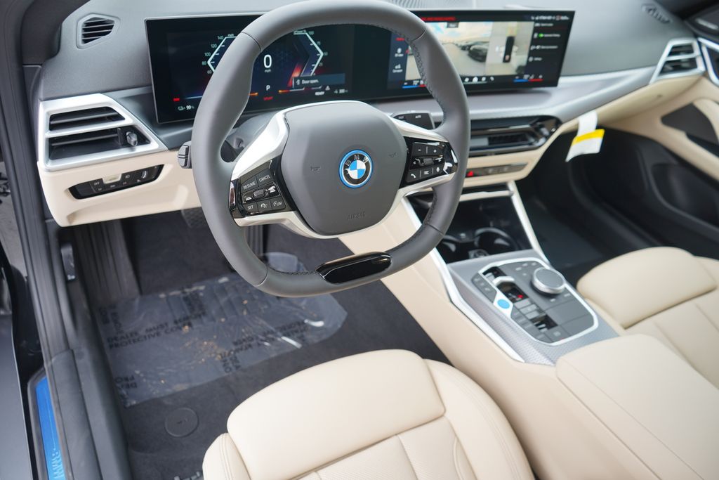 2025 BMW i4 eDrive40 12