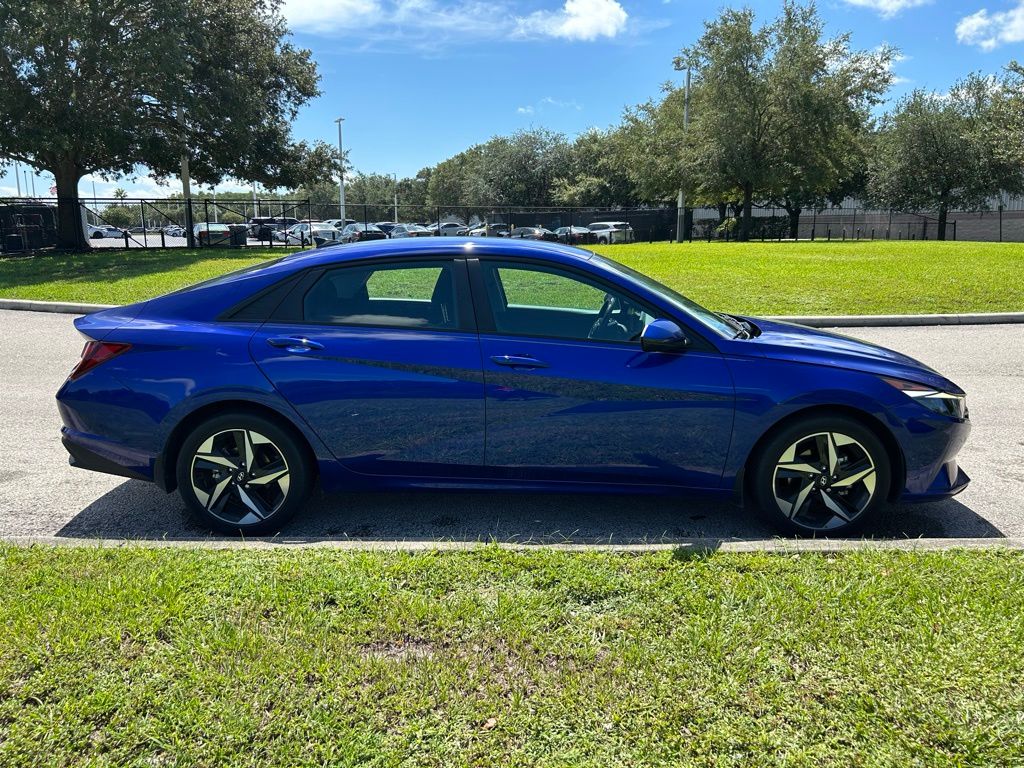 Thumbnail: 2023 Hyundai Elantra - 6
