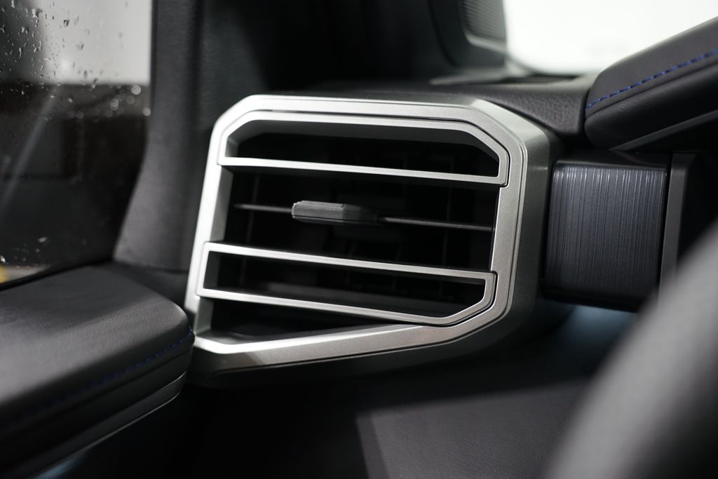 2025 Toyota Tundra Platinum 27