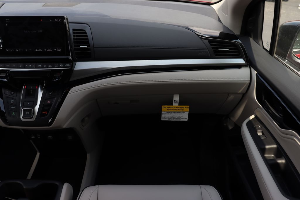 Thumbnail: 2026 Honda Odyssey - 18