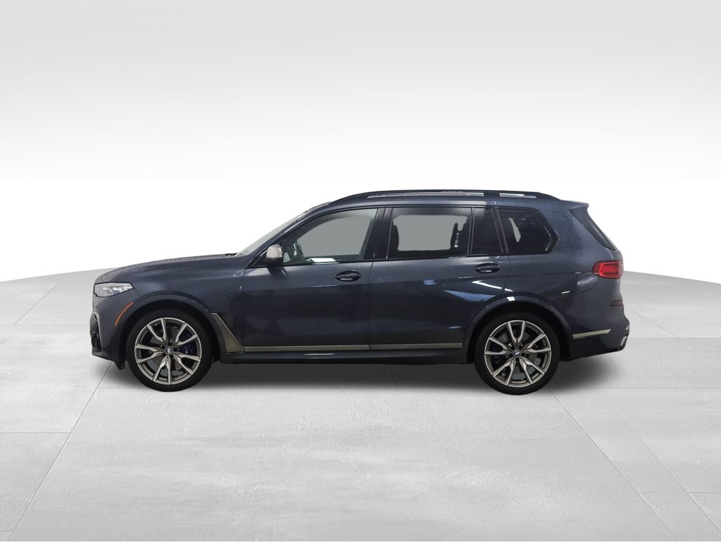 2022 BMW X7 M50i 2