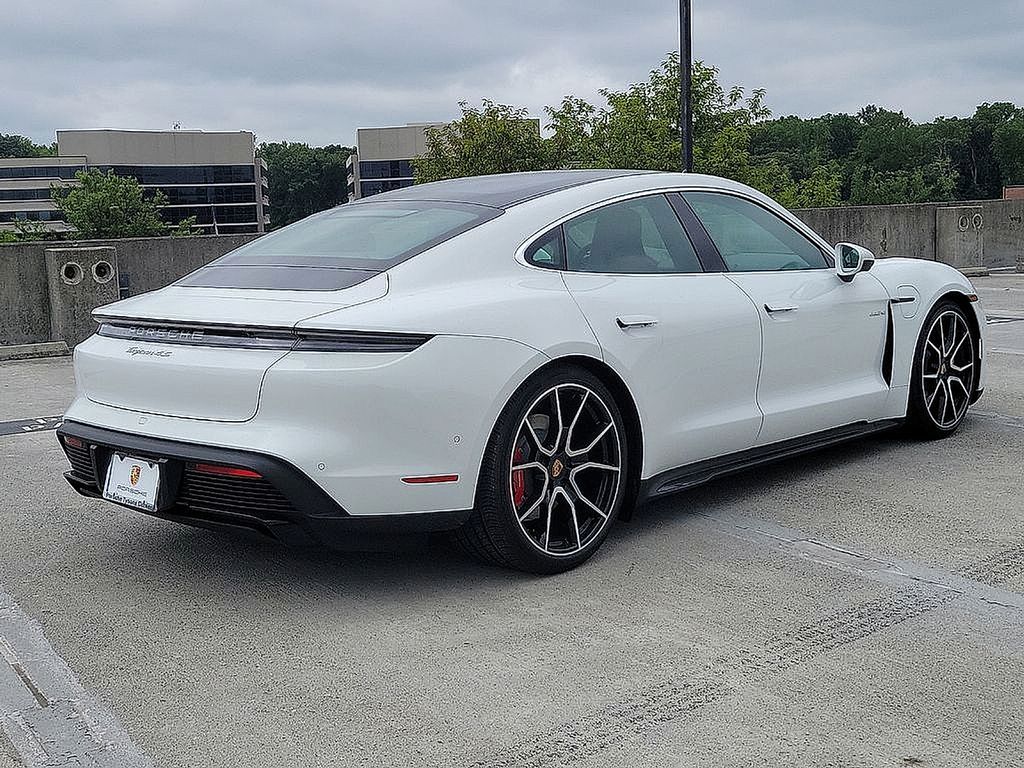 Thumbnail: 2025 Porsche Taycan - 7