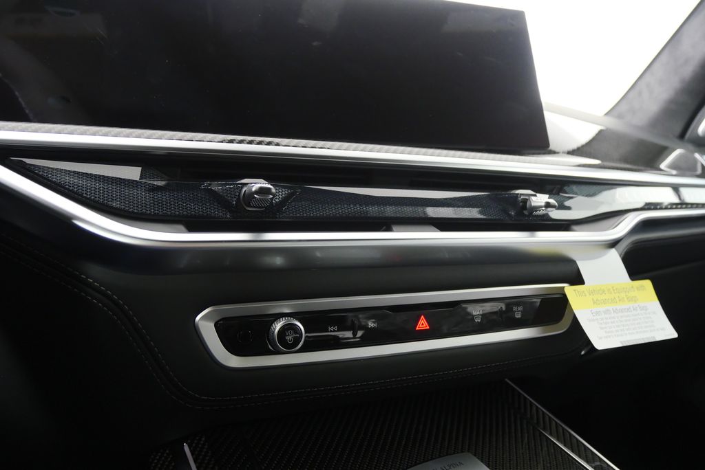 2026 BMW X7 Alpina XB7 28