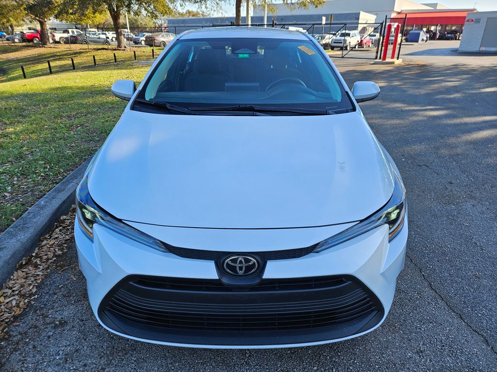 2023 Toyota Corolla LE 8