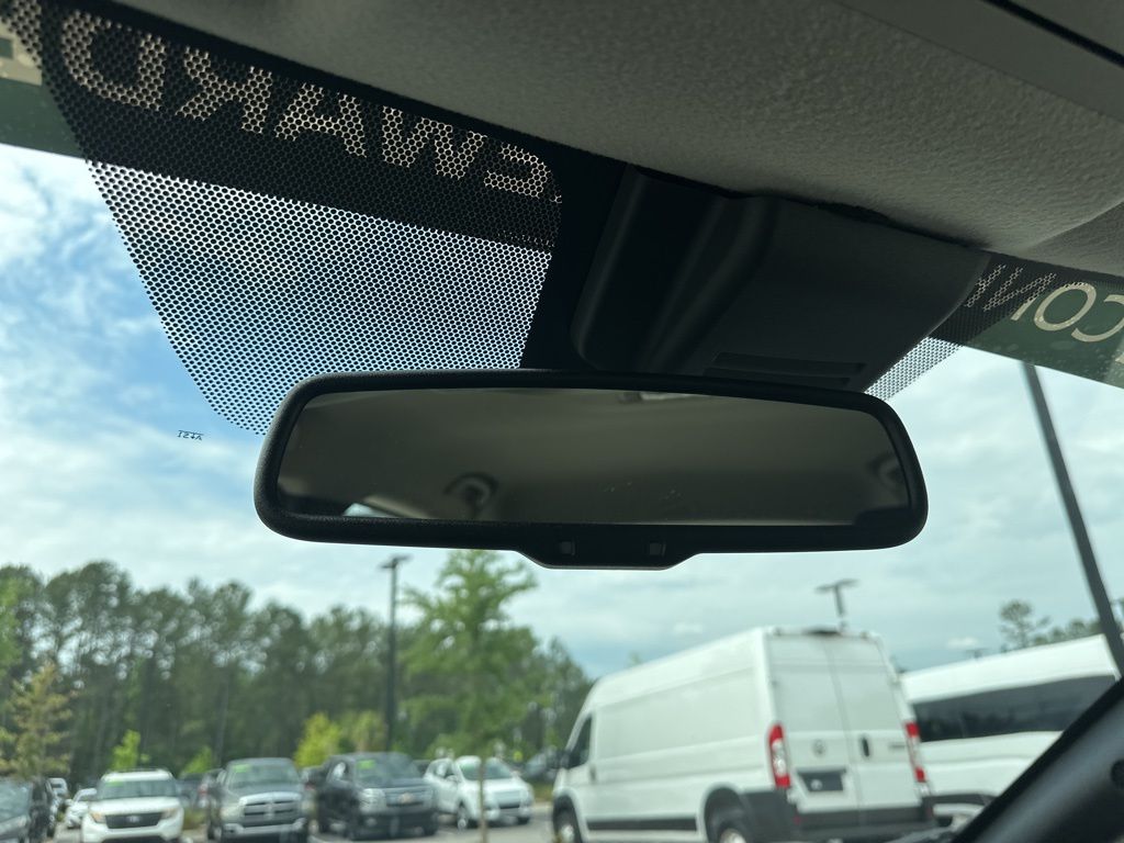 2024 Super Black/Pearl White Nissan LEAF SV Plus FWD Hatchback