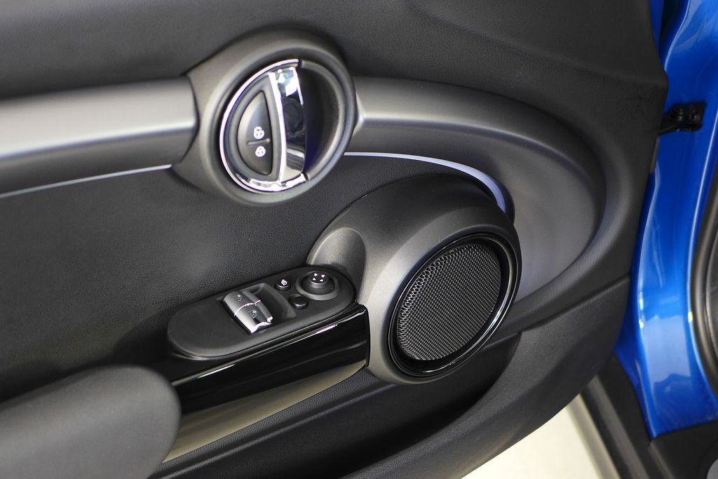 Thumbnail: 2024 MINI Cooper - 12