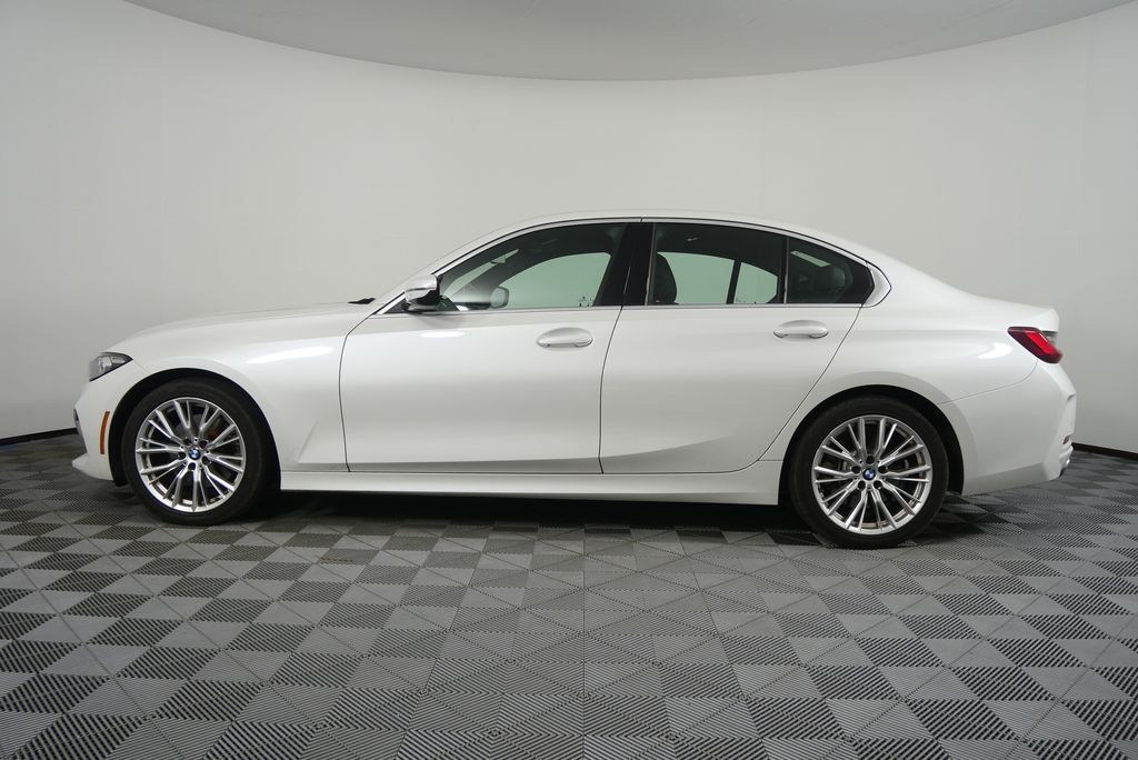 Thumbnail: 2024 BMW 3 Series - 6