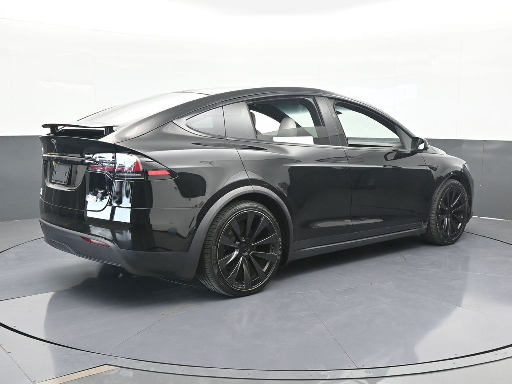 Used 2022 Black Tesla Plaid image 6