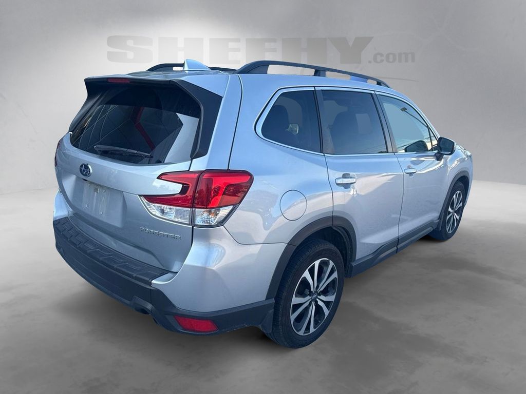 Used 2020 Silver Subaru Limited image 12