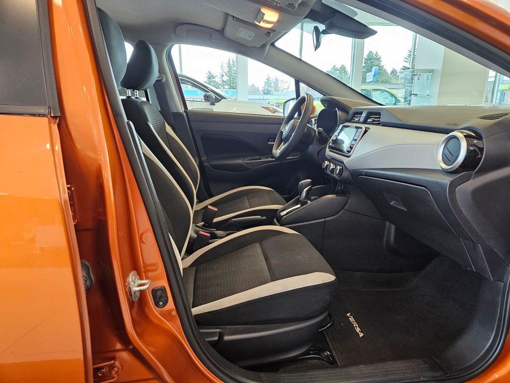 2021 Nissan Versa 1.6 SV